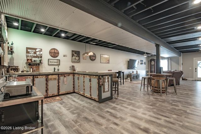 108 Summit Creek Dr, Elizabethtown, KY 42701