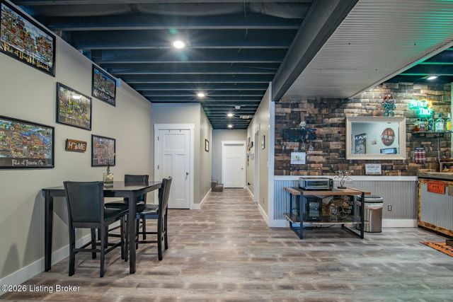 108 Summit Creek Dr, Elizabethtown, KY 42701