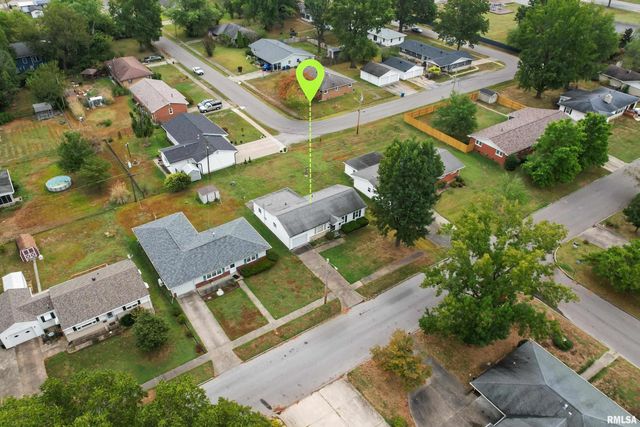 707 DOGWOOD Lane, Marion, IL 62959