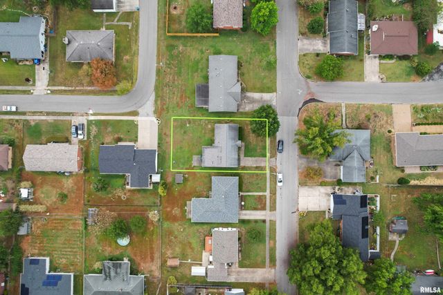 707 DOGWOOD Lane, Marion, IL 62959