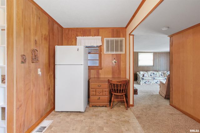 707 DOGWOOD Lane, Marion, IL 62959