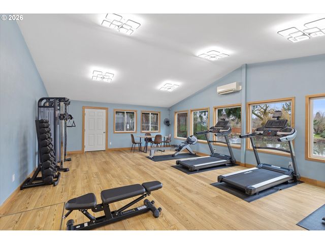 12642 Nw BARNES Rd 8, Portland, OR 97229