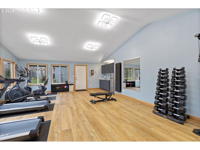 12642 Nw BARNES Rd 8, Portland, OR 97229