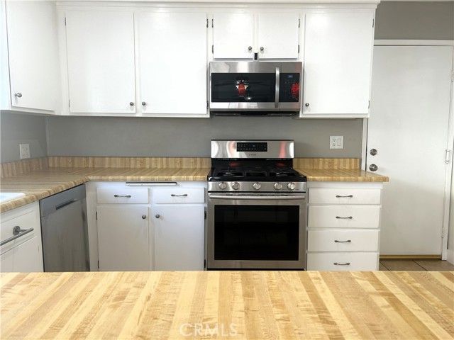 15712 Rolling Ridge, Chino Hills, CA 91709