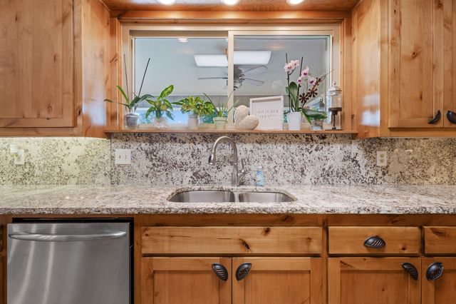 1561 E Country Club Drive, Vinita, OK 74301