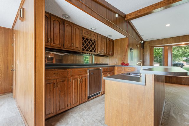 1561 E Country Club Drive, Vinita, OK 74301