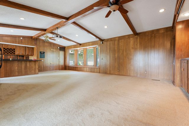 1561 E Country Club Drive, Vinita, OK 74301