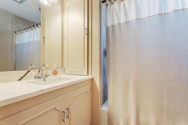 1561 E Country Club Drive, Vinita, OK 74301