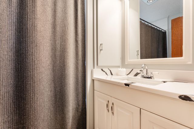 1561 E Country Club Drive, Vinita, OK 74301