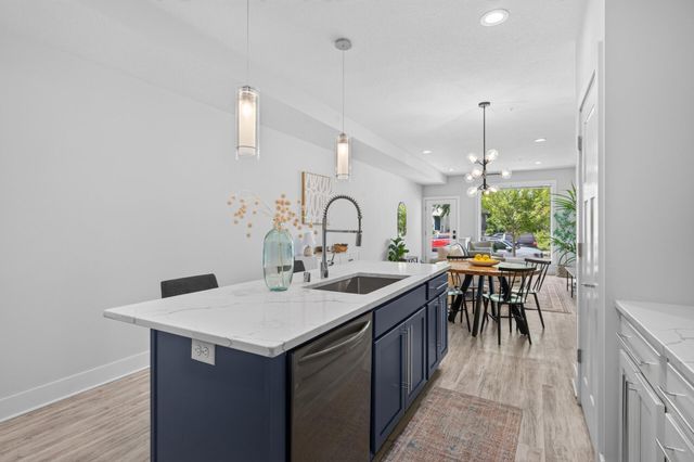 2421 2nd Street NE, Minneapolis, MN 55418
