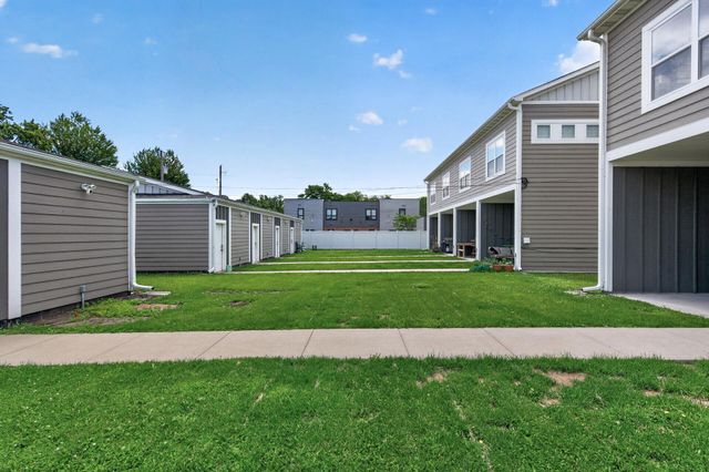 2421 2nd Street NE, Minneapolis, MN 55418