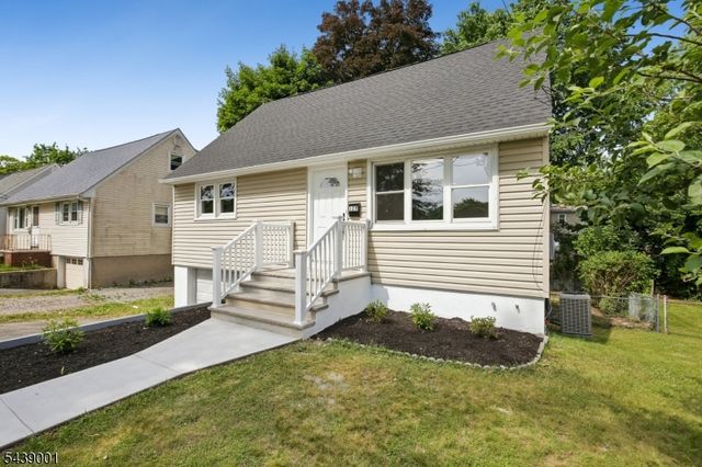 127 Glenwild Ave, Bloomingdale Boro, NJ 07403