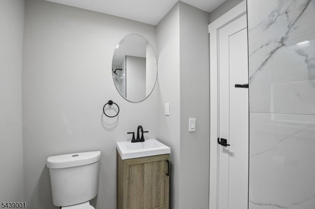 127 Glenwild Ave, Bloomingdale Boro, NJ 07403