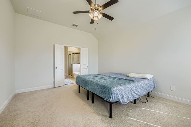 5961 Halls Lake Loop, Fort Worth, TX 76179