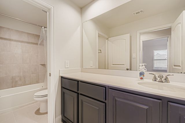 5961 Halls Lake Loop, Fort Worth, TX 76179