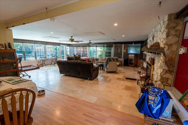 105 Sheridan Lane, Jensen Beach, FL 34957