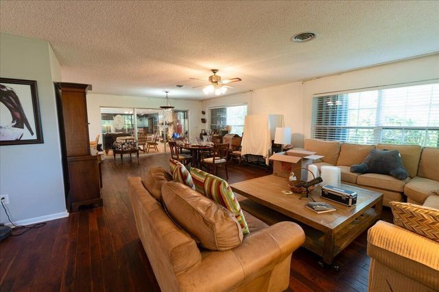 105 Sheridan Lane, Jensen Beach, FL 34957