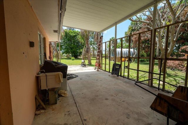 105 Sheridan Lane, Jensen Beach, FL 34957