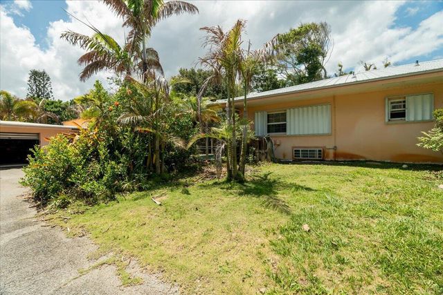 105 Sheridan Lane, Jensen Beach, FL 34957