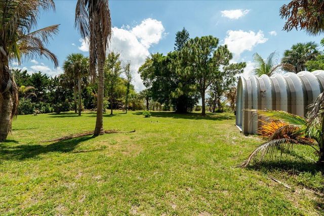 105 Sheridan Lane, Jensen Beach, FL 34957