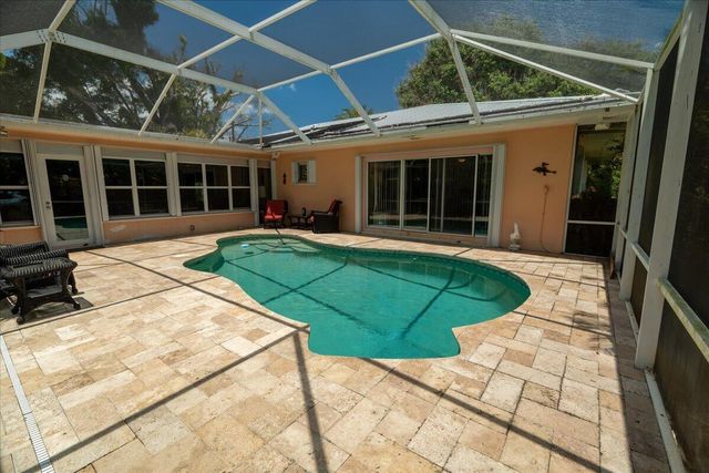 105 Sheridan Lane, Jensen Beach, FL 34957