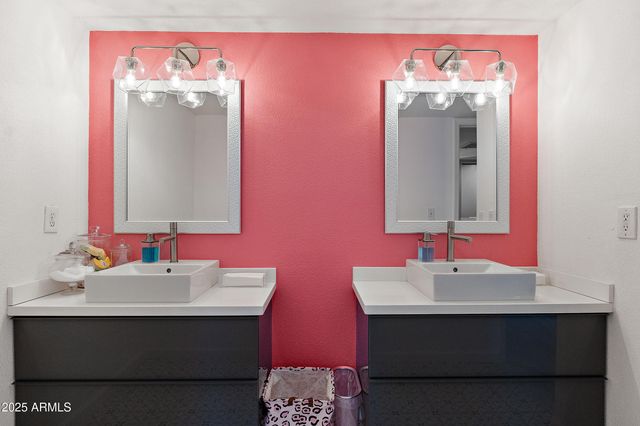 122 S HARDY Drive 8, Tempe, AZ 85281