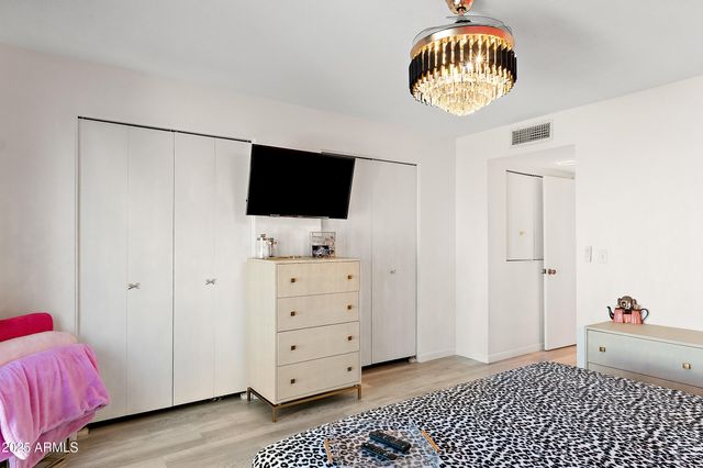 122 S HARDY Drive 8, Tempe, AZ 85281