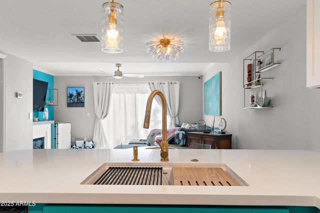 122 S HARDY Drive 8, Tempe, AZ 85281