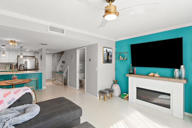 122 S HARDY Drive 8, Tempe, AZ 85281