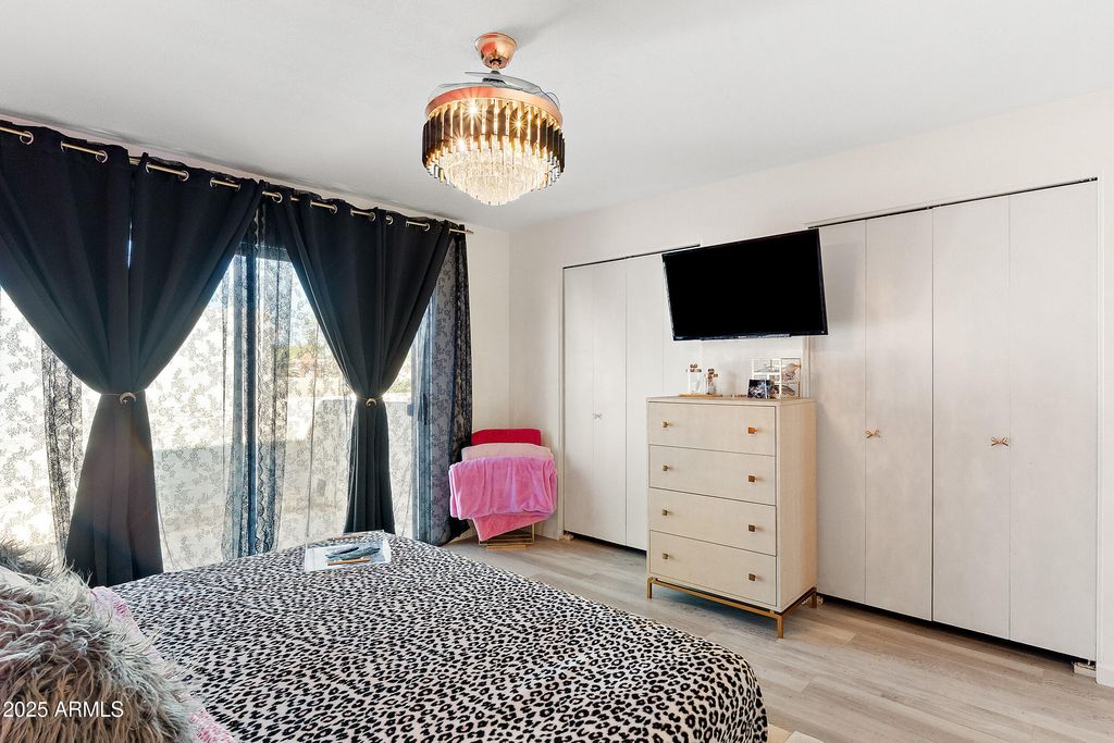 Image 20 of property listing at 122 S HARDY Drive 8, Tempe, AZ 85281