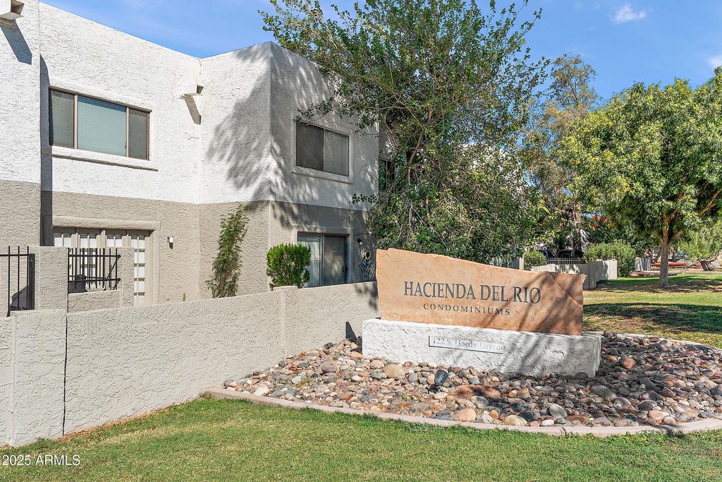 Image 30 of property listing at 122 S HARDY Drive 8, Tempe, AZ 85281
