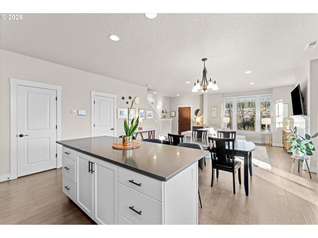 16804 Sw LEMONGRASS Ln, Beaverton, OR 97007