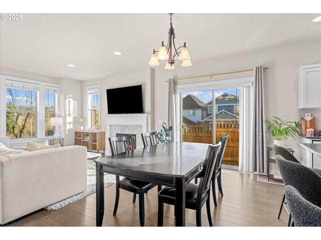 16804 Sw LEMONGRASS Ln, Beaverton, OR 97007