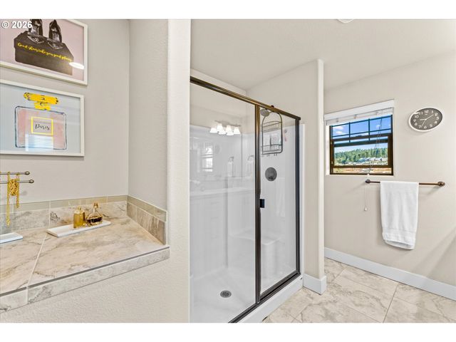 16804 Sw LEMONGRASS Ln, Beaverton, OR 97007