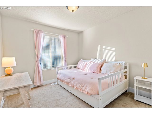 16804 Sw LEMONGRASS Ln, Beaverton, OR 97007