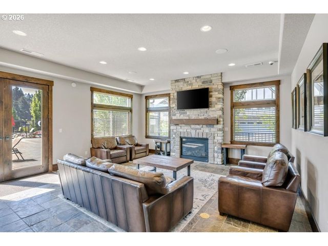 16804 Sw LEMONGRASS Ln, Beaverton, OR 97007