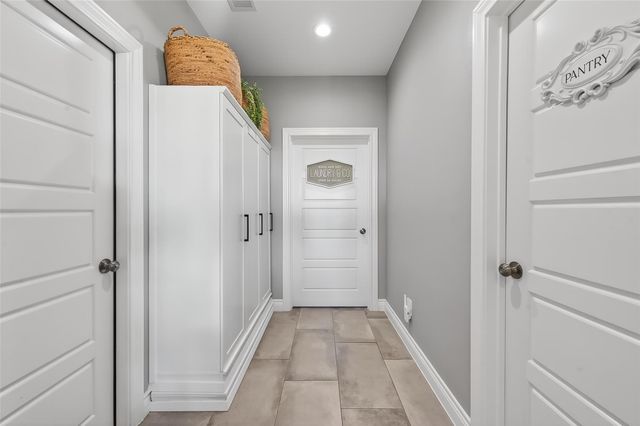 10905 Dauphine Street, Willis, TX 77318