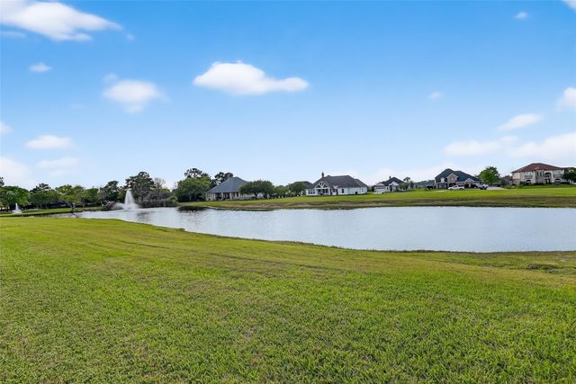 10905 Dauphine Street, Willis, TX 77318