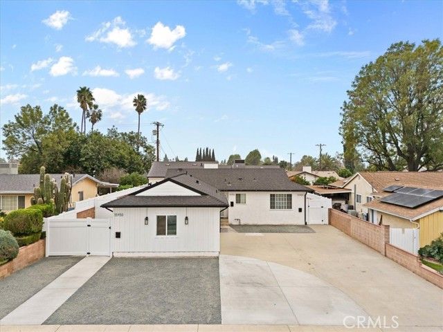 15952 Simonds, Granada Hills (los Angeles), CA 91344