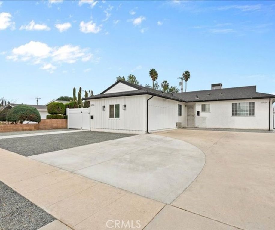 15952 Simonds, Granada Hills (los Angeles), CA 91344