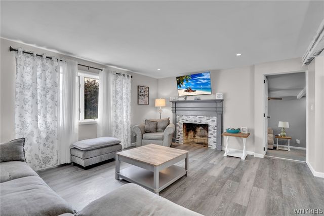 6653 Liebler Road, Boston, NY 14025