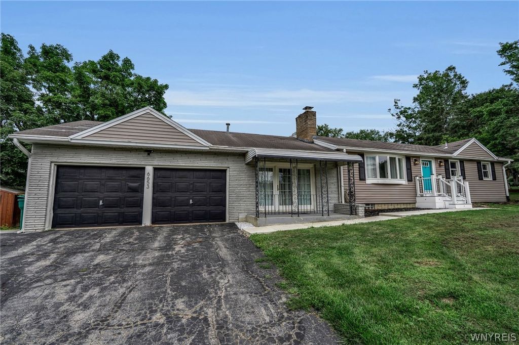 6653 Liebler Road, Boston, NY 14025