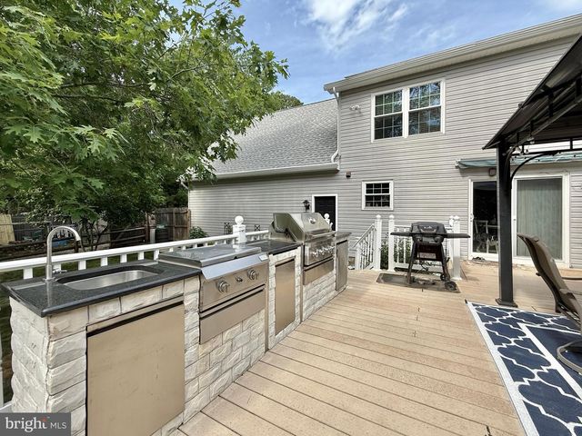 99 ASBURY RD, Egg Harbor Township, NJ 08234