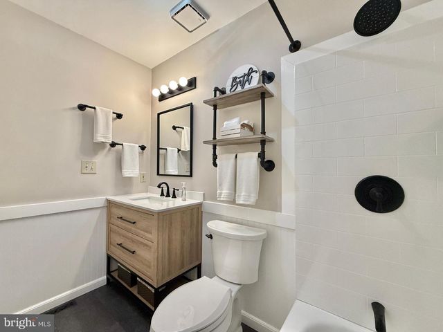 99 ASBURY RD, Egg Harbor Township, NJ 08234