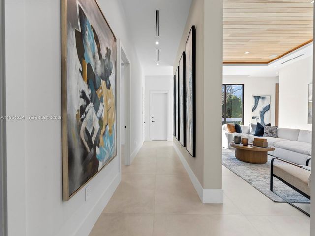 13901 Old Cutler Rd, Palmetto Bay, FL 33158