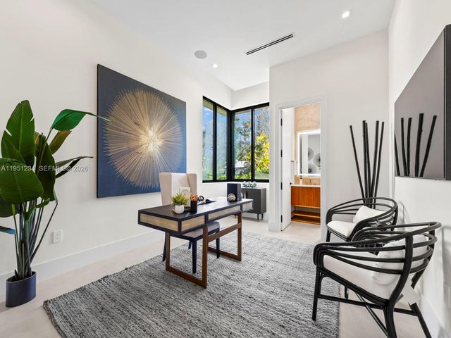 13901 Old Cutler Rd, Palmetto Bay, FL 33158