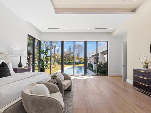 13901 Old Cutler Rd, Palmetto Bay, FL 33158