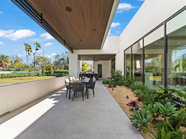 13901 Old Cutler Rd, Palmetto Bay, FL 33158