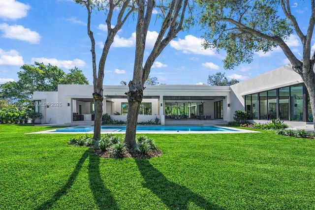 13901 Old Cutler Rd, Palmetto Bay, FL 33158