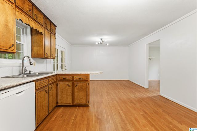 215 OAK RIDGE DRIVE, Oneonta, AL 35121